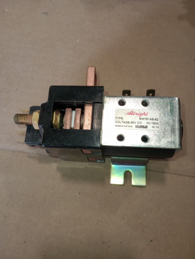 Albright Contactor Starter SW181AB-52 Used