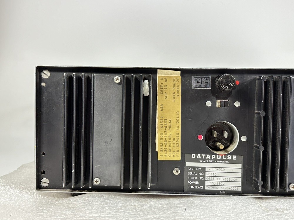 Vintage 1980's Datapulse Model 110B Pulse Generator ~ Power Tested Only