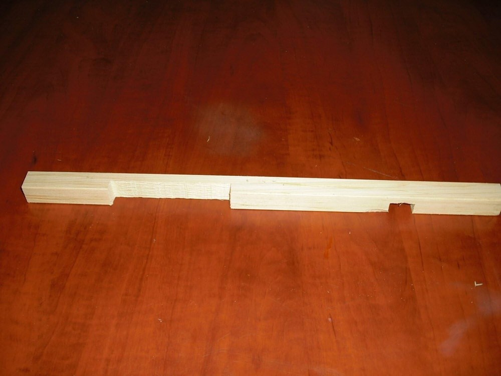 Beekeeping Hive Entrance Reducer - 10 Frame (Pine)