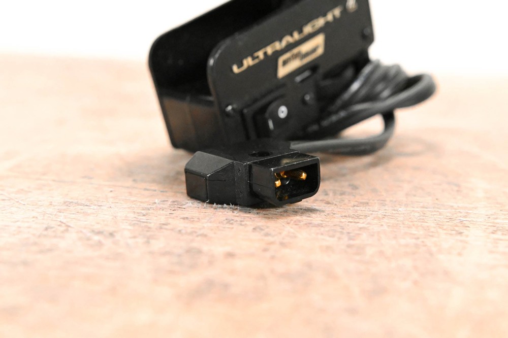 Anton Bauer Ultralight 2 On-Camera Light CG003EG