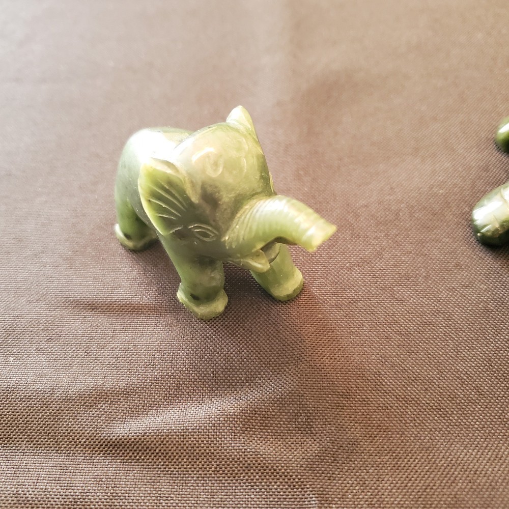 Vtg Stone Nephrite Jade Carved Turtle And Elephant