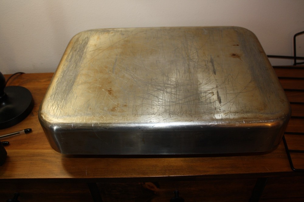Invitations 19" x 14" Roaster with Rack - Used
