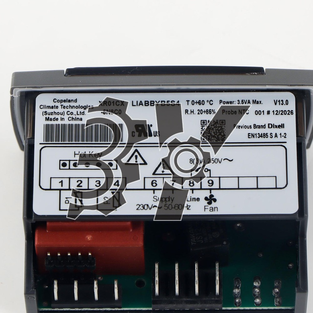 1PCS NEW Copeland XR01CX-5N8C0 Temperature Controller