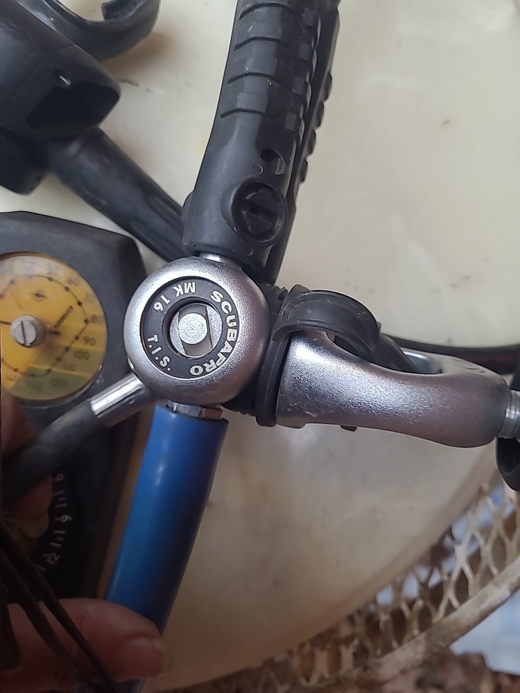 Scubapro Scuba Divers Regulator Plus Scuba Diving Equipme