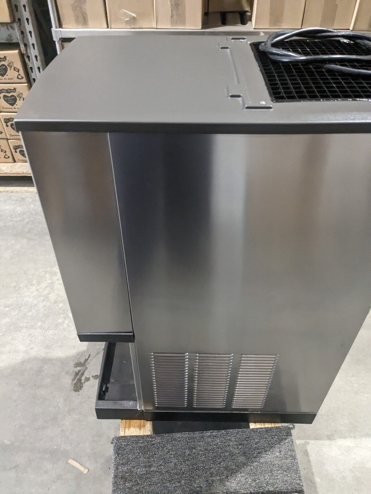 Manitowac Ice Maker With Dispenser Model RNS12A-161 USED/WORKING