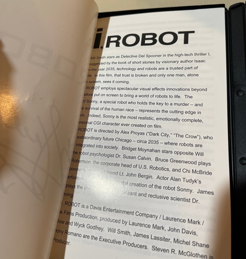 Autographed Will Smith 'i,Robot' Cd-Rom Press Kit - Beckett Coa!