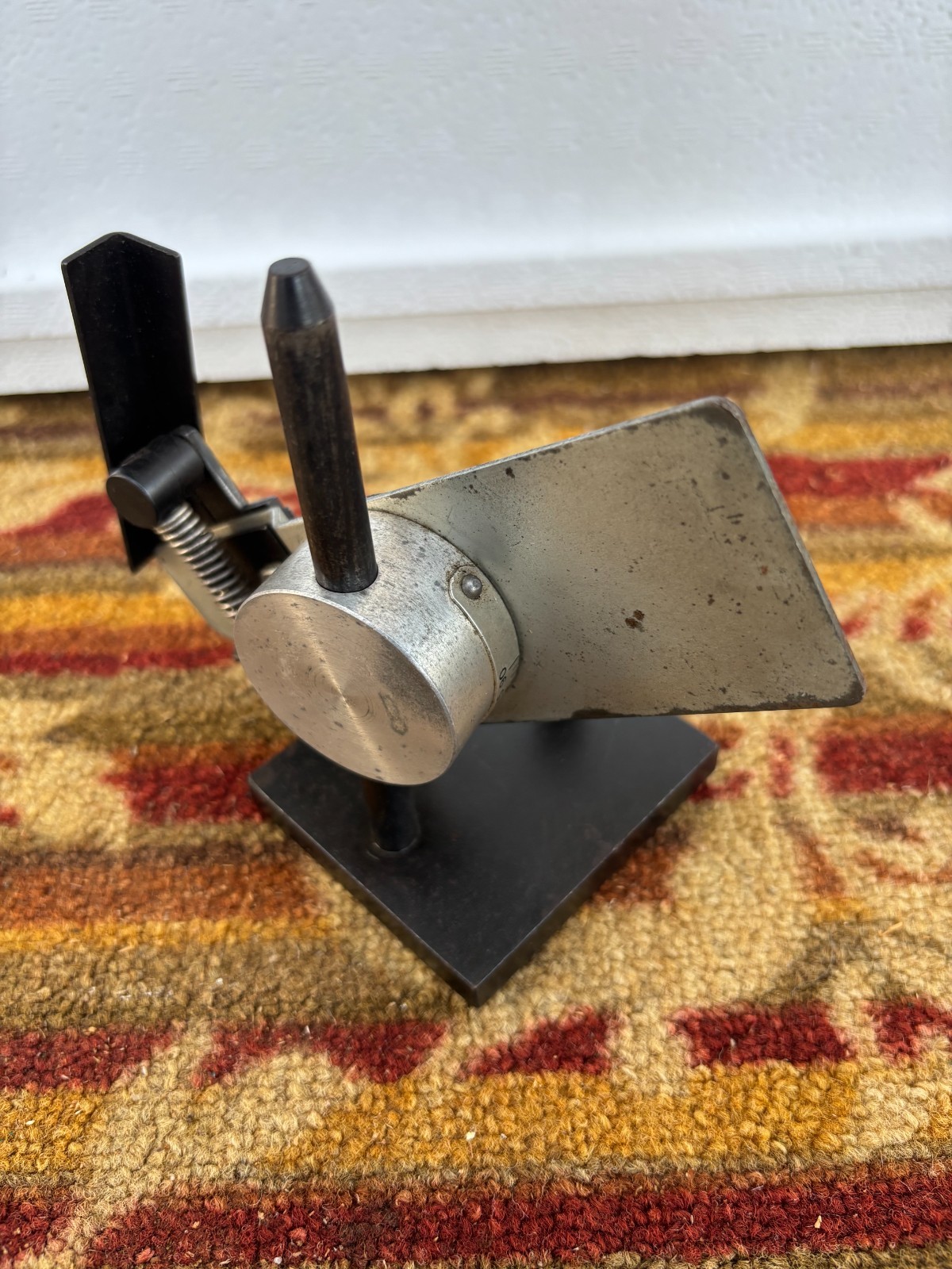 GRS GRAVER SHARPENER in very good condition