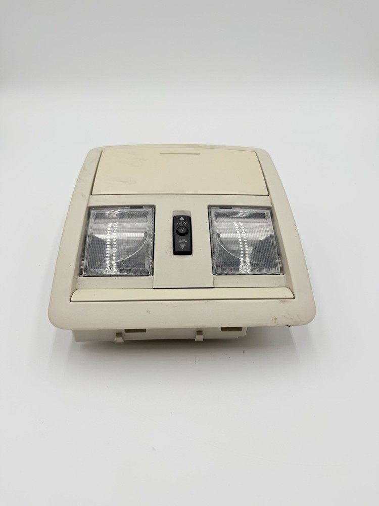 ⭐️ 05-10 CHRYSLER 300 OVERHEAD CONSOLE DOME MAP LIGHT OEM