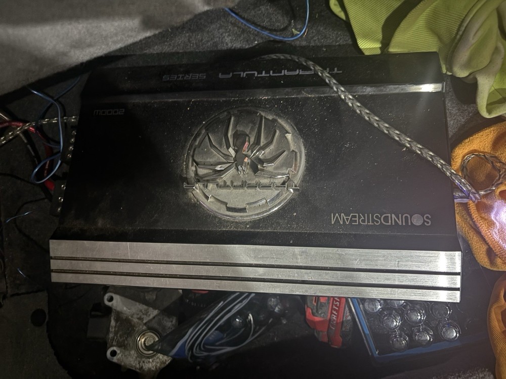 2000 W Amp