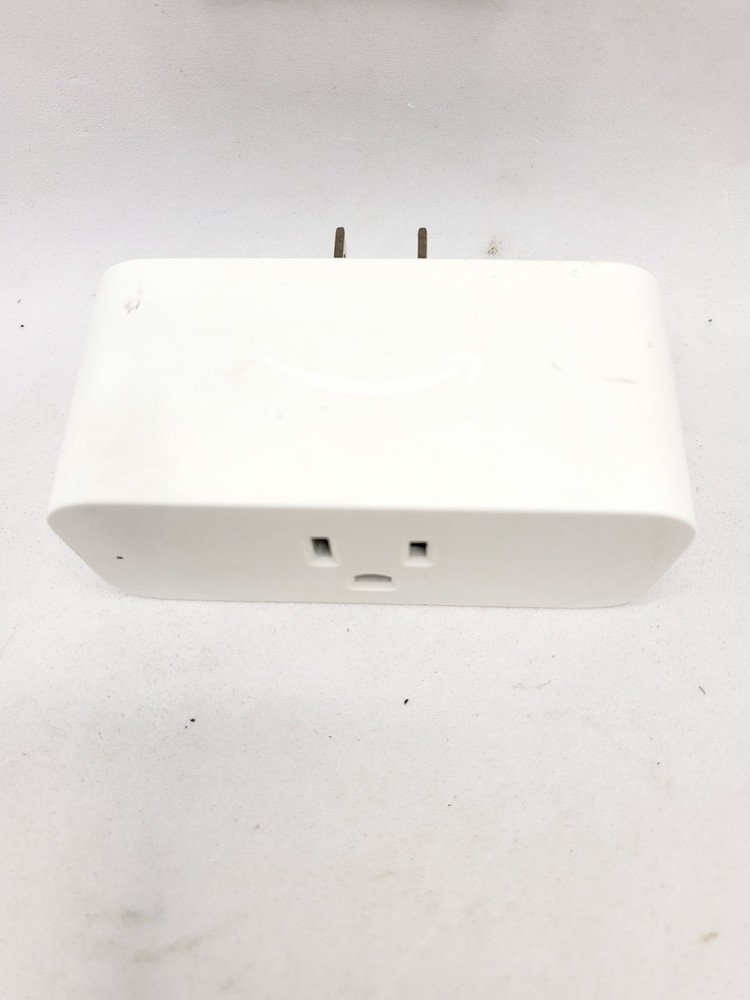 Used - Amazon Alexa Smart Plug C2YY37 - White