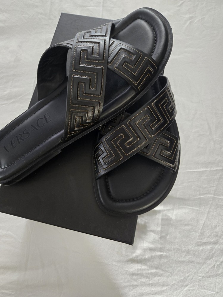 VERSACE MENS SANDALS BLACK. SIZE 13D