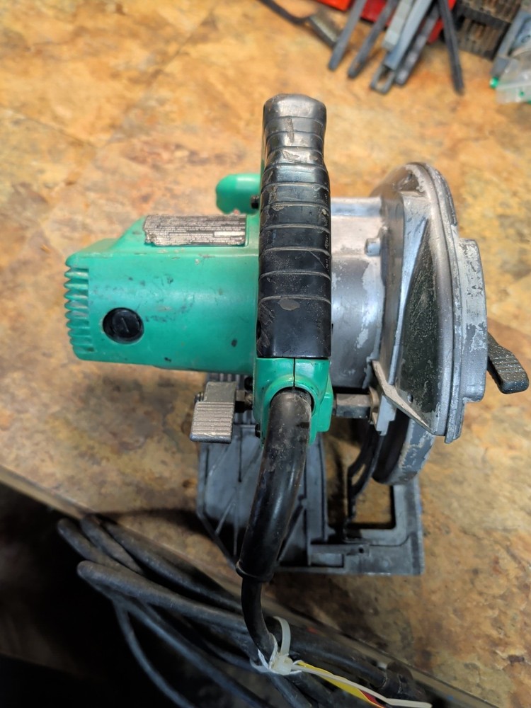 Hitachi C7BD2 7-1/4in Circular Saw