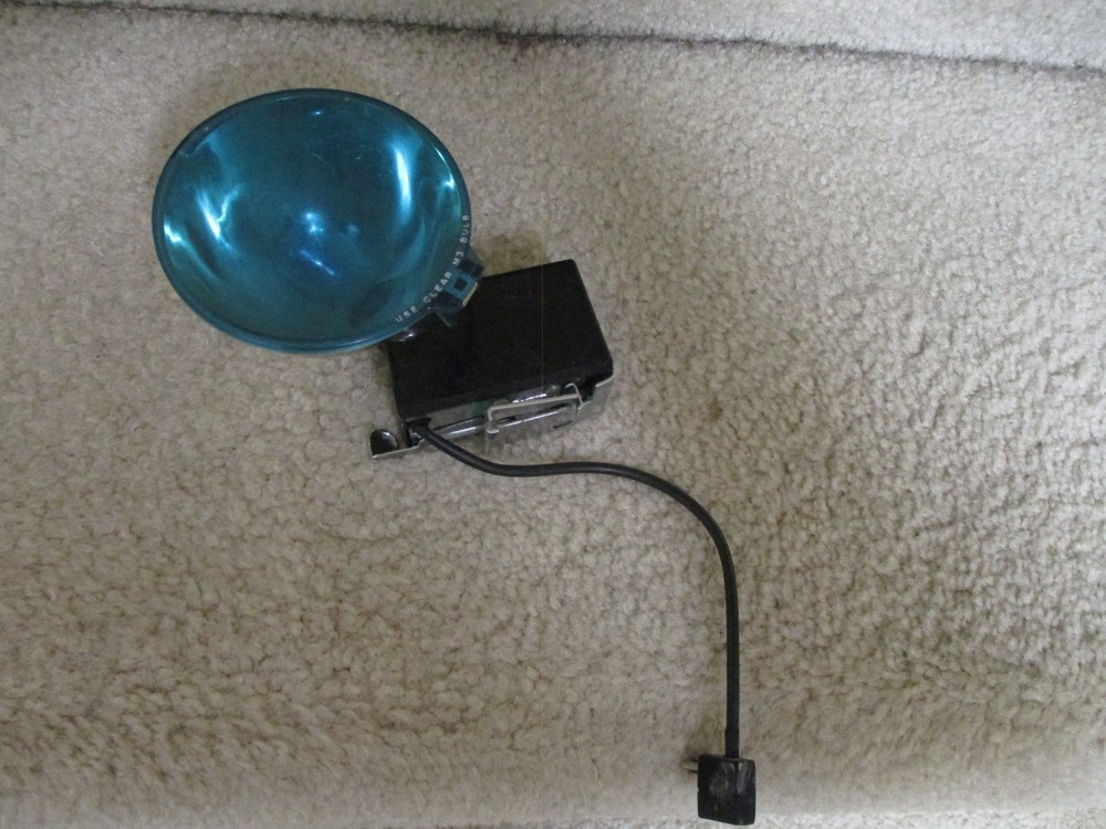 Polaroid Model 268 Flash-Vintage, Clean, Cheap