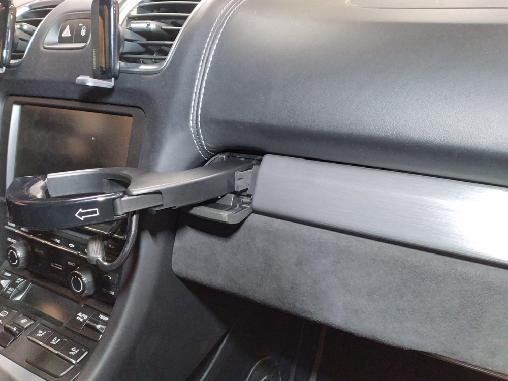 Garmin Catalyst mount for Porsche cupholder