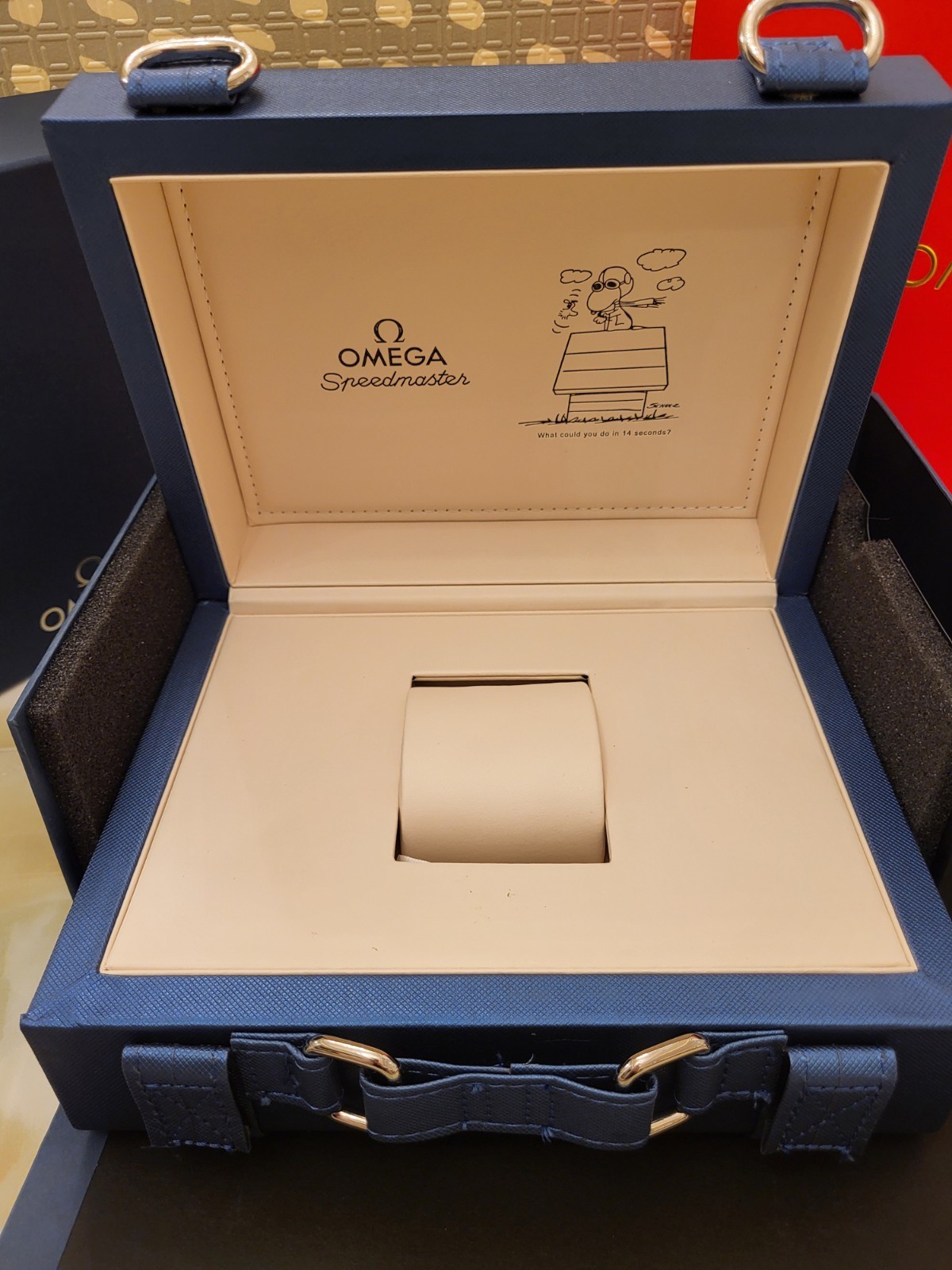 OMEGA Box Speedmaster Snoopy Award Presentation