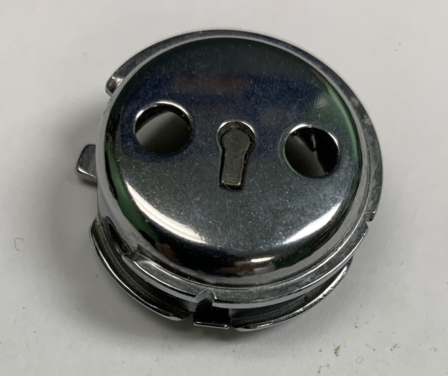 Bobbin Case Base 233765 Singer