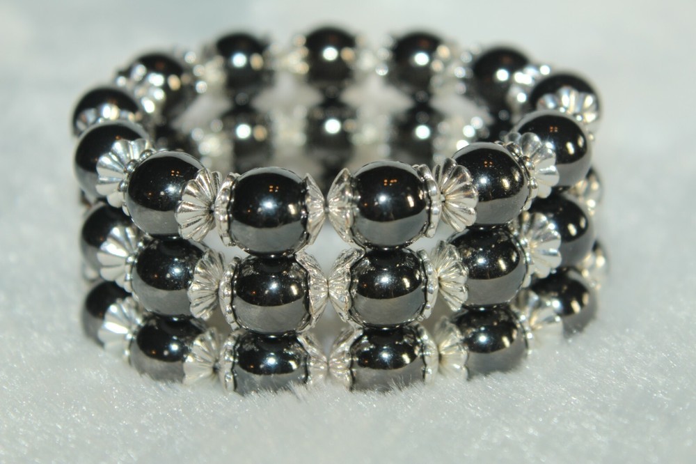 GORGEOUS 3-Strand Hematite Gray & Silvertone Beaded Stretch Bracelet