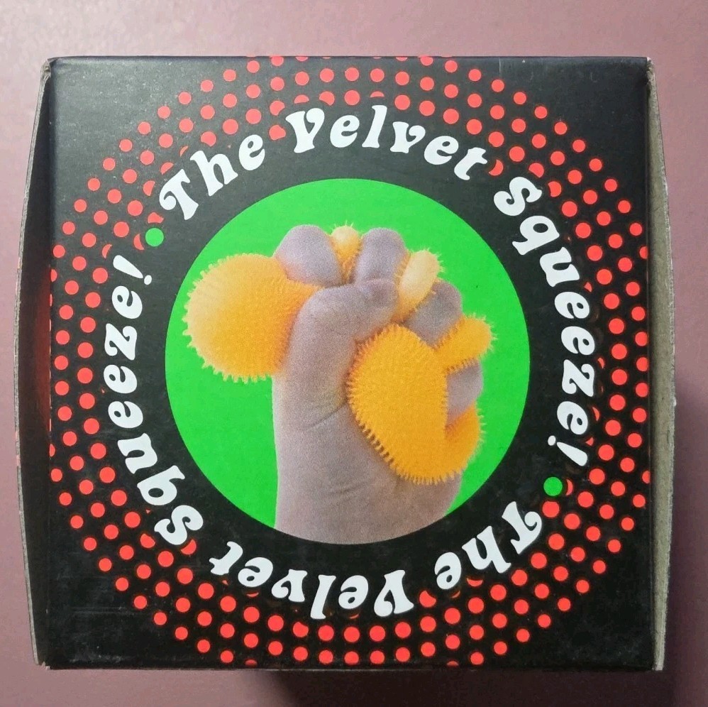 NeeDoh Fuzz Ball Orange