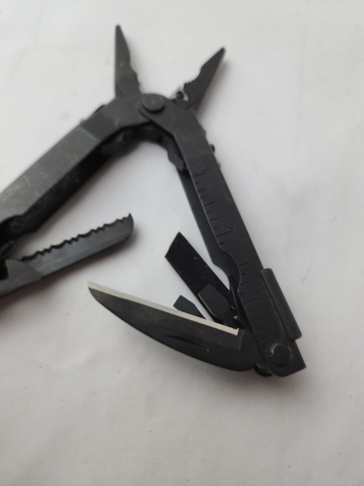 GERBER Multi Tool Multi-Plier Black Oxide!!.