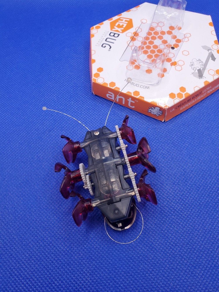Hexbug ANT Micro Robotic Creatures Fuchsia Hex Bug 2013 Crawling Toy Insect