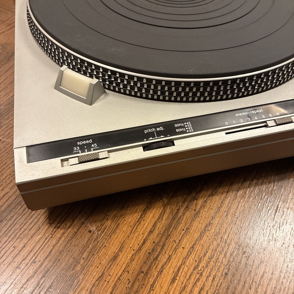 Technics SL-B3 Fully Automatic Turntable With Repeat Functions Read