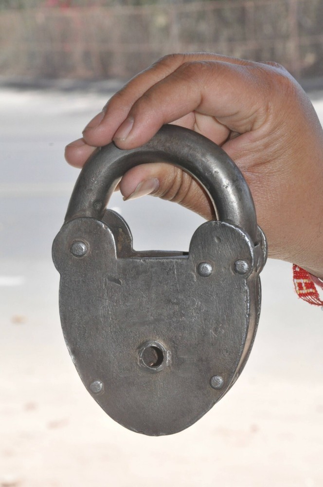 Vintage Iron Solid Handcrafted Fine Quality Brass Fitted Padlock
