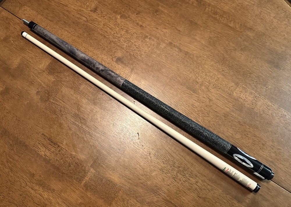 McDermott G214 Pool Cue