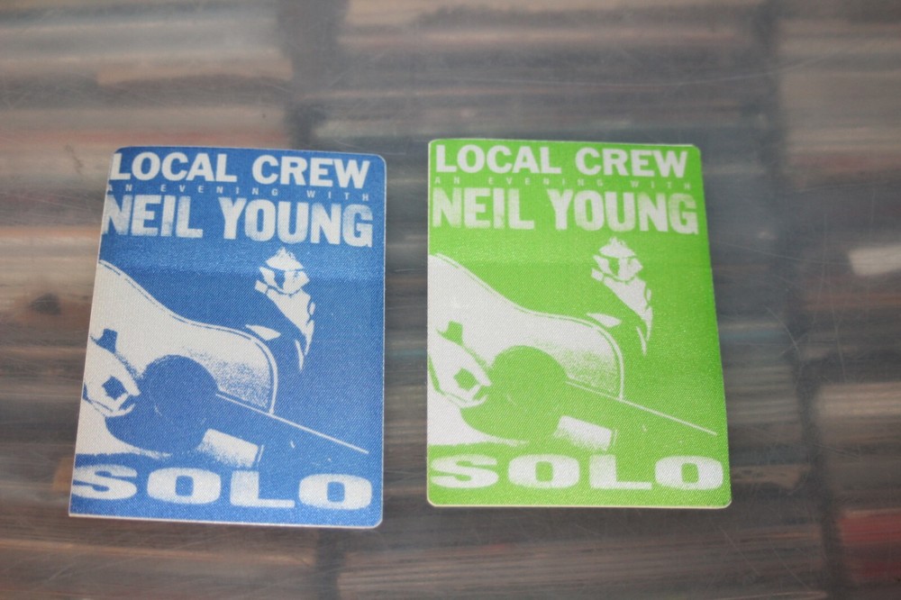 Neil Young  -  2x Unused Backstage Pass - FREE POSTAGE - lot #4