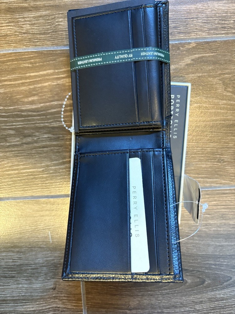 Perry Ellis Portfolio Leather Wallet