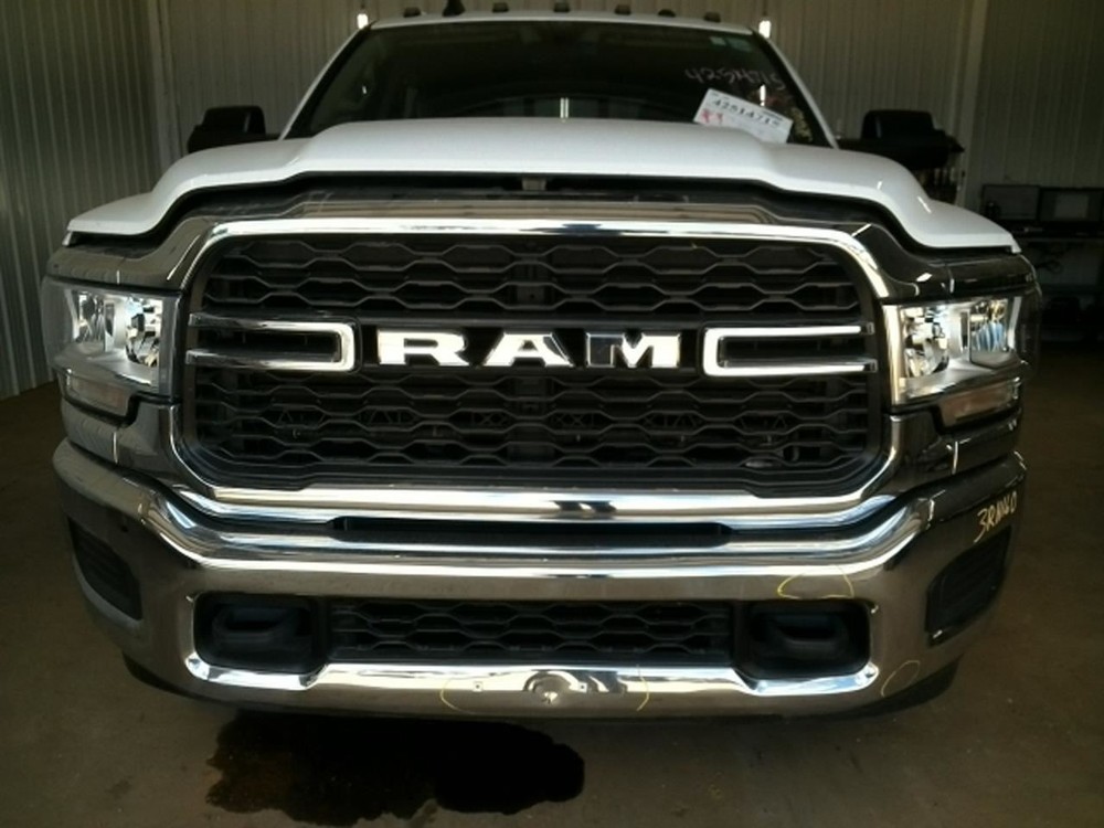 RAM2500 2019 High Mounted Stop Light 104892156