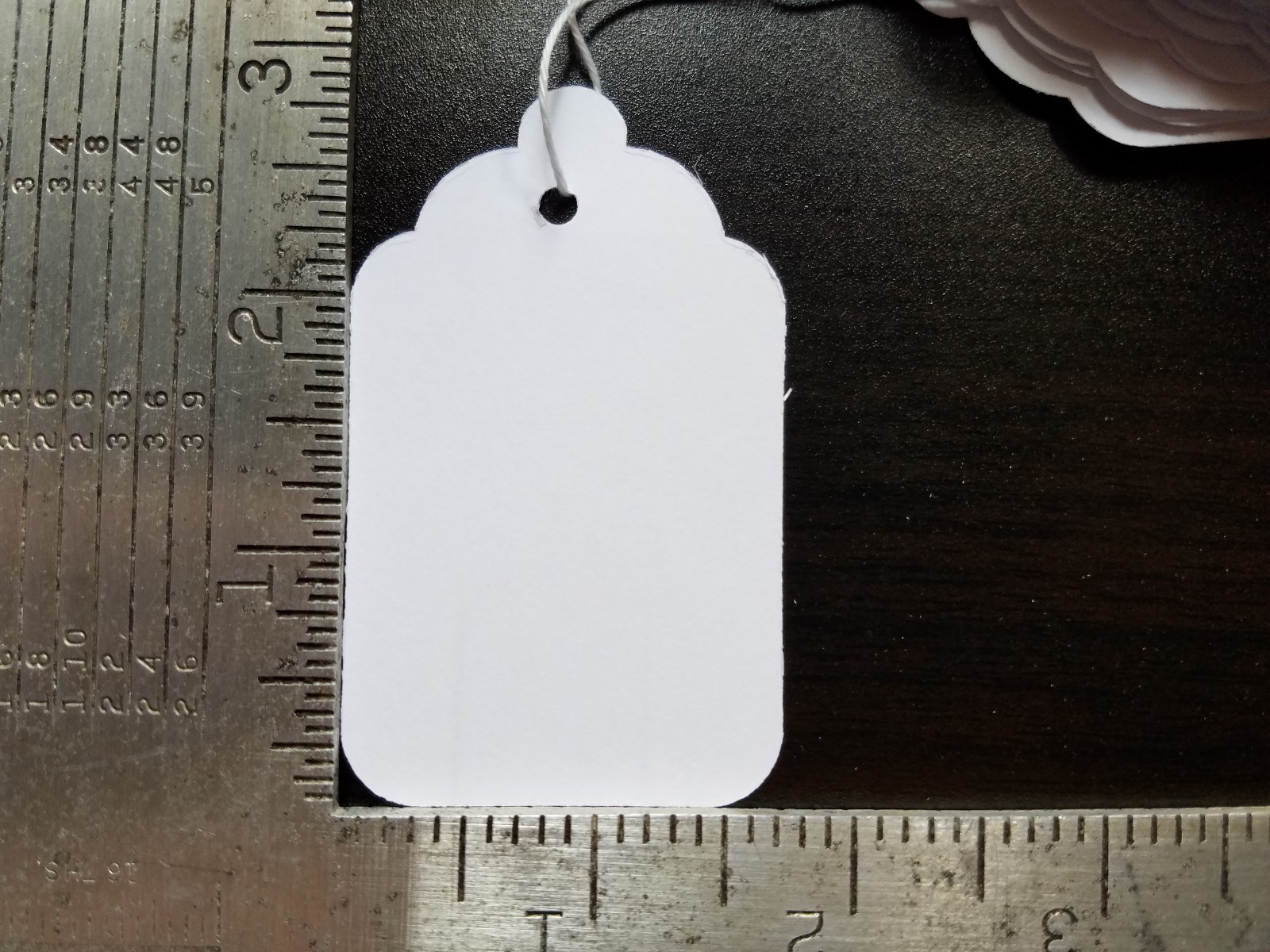 1000 Blank White Merchandise Price Tags with Strings Size #8 Retail Strung Label