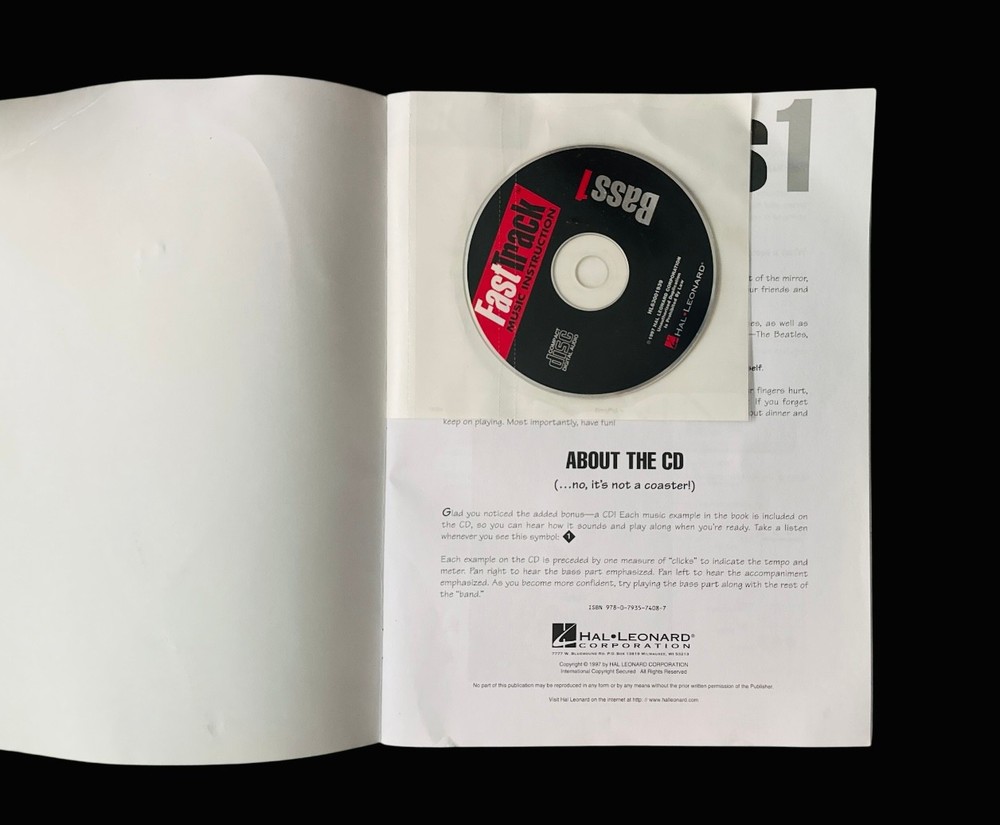 Hal Leonard: FastTrack Bass Method: Book 1 (Book/CD)