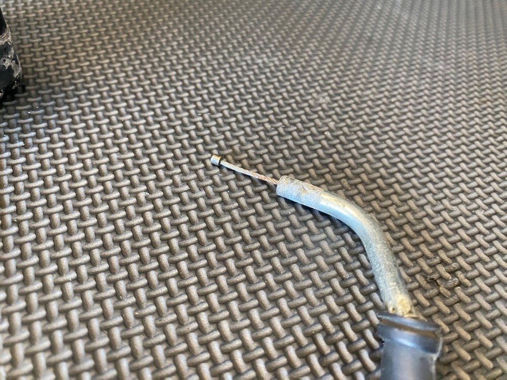 1993 Suzuki LT 160 Throttle and cable