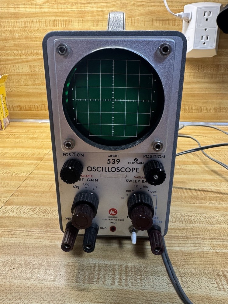 Kikusui Model 539 Oscilloscope Powers On But Untested