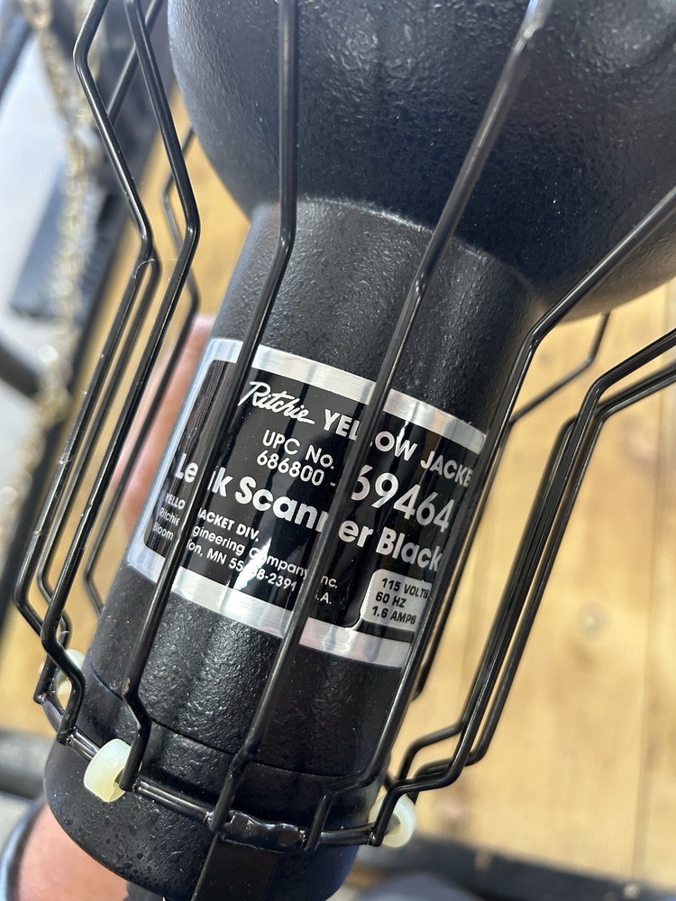 Yellow Jacket Leak Detection Black light