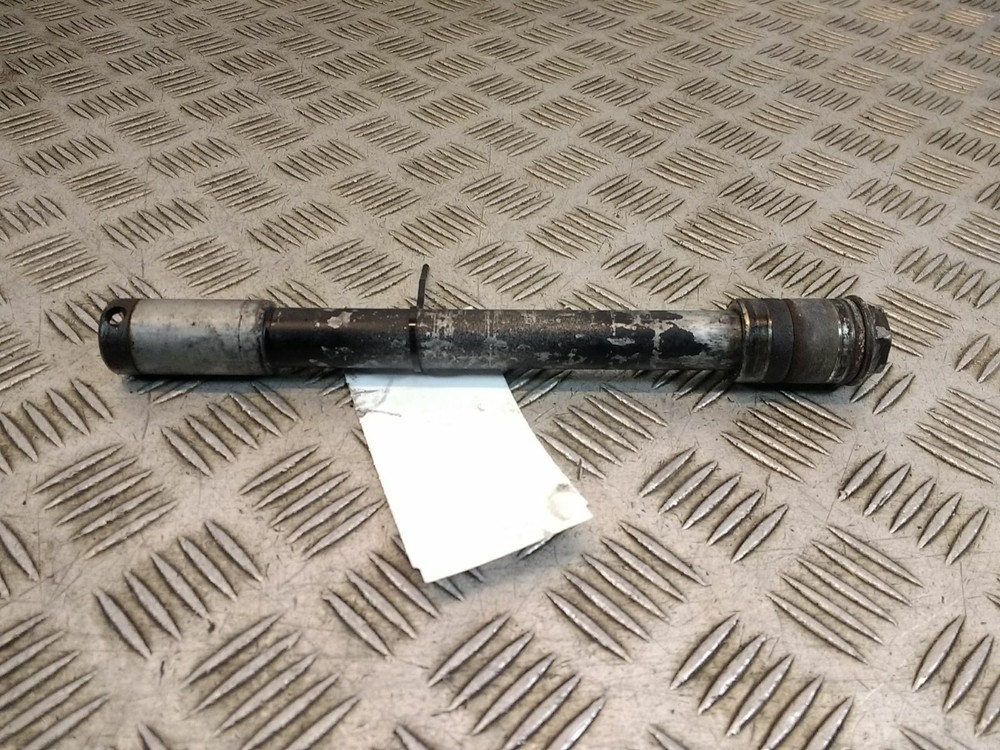 2001 HONDA VTR 1000 Front Spindle