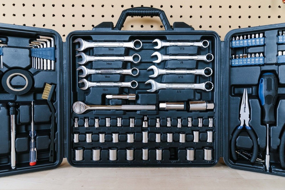 BR9244U Blue Ridge 103pc Mechanics Tool Kit