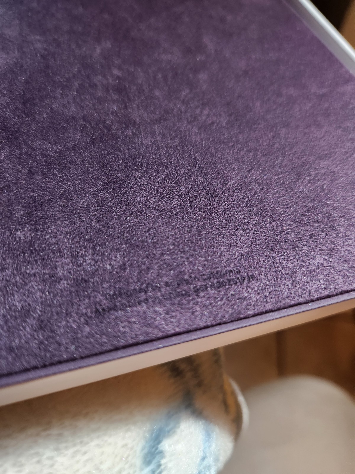 Official Apple iPad Air 4th / 5th Gen 10.9" Smart Folio Cover Case DARK CHERRY