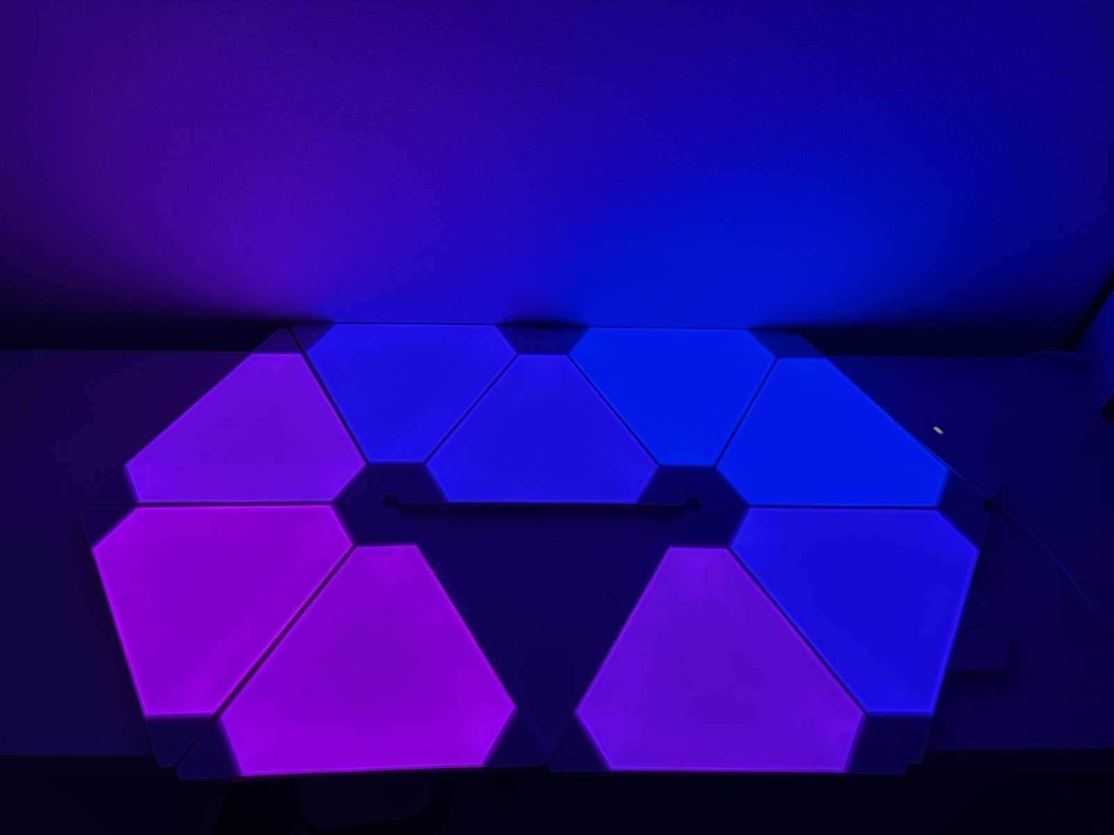 9 Nano Leaf Triangle LED Color Changing Light Panels