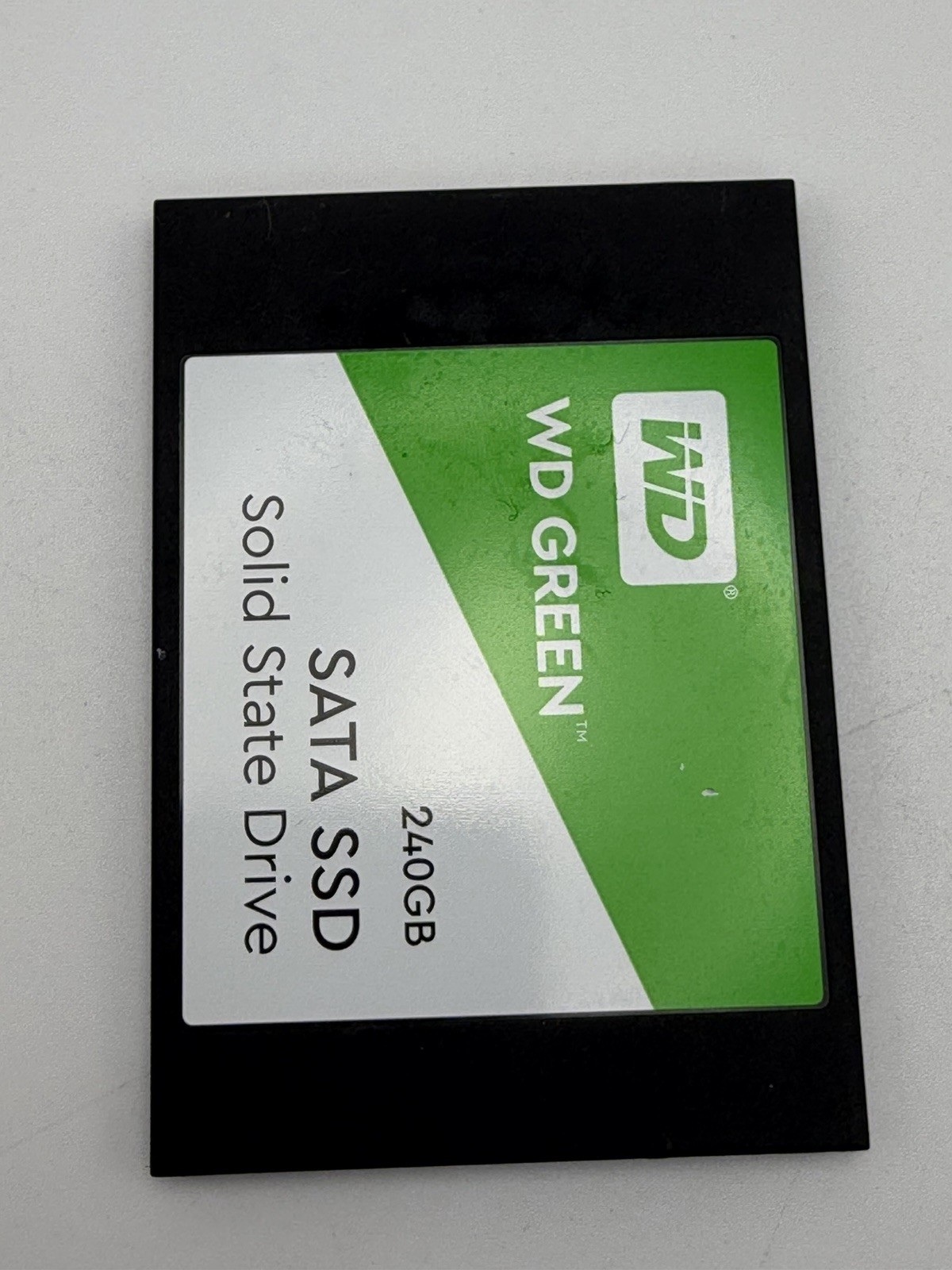 250GB / 256GB SATA 2.5" SSD - Mixed Brands, Tested/working HIHG Health, 1pc