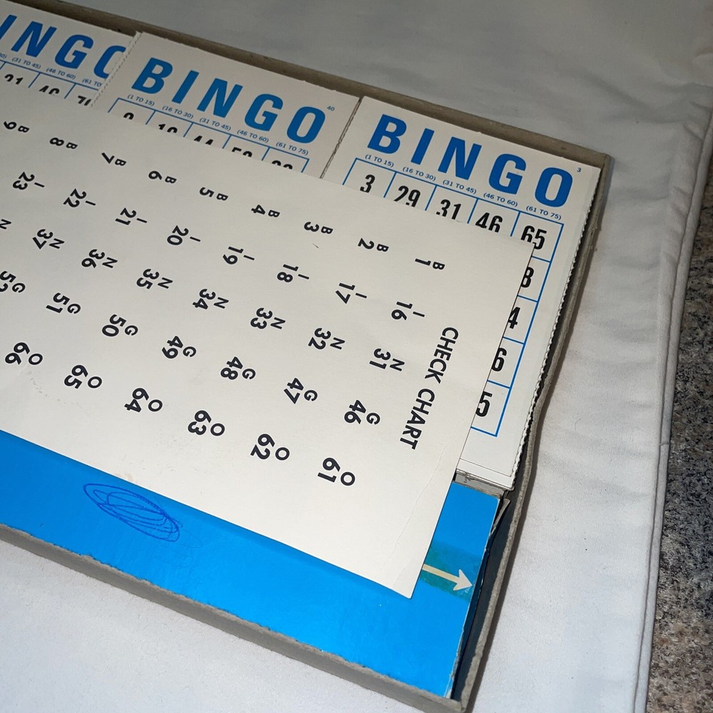 VINTAGE BINGO GAME - 1967 Saalfield Nice