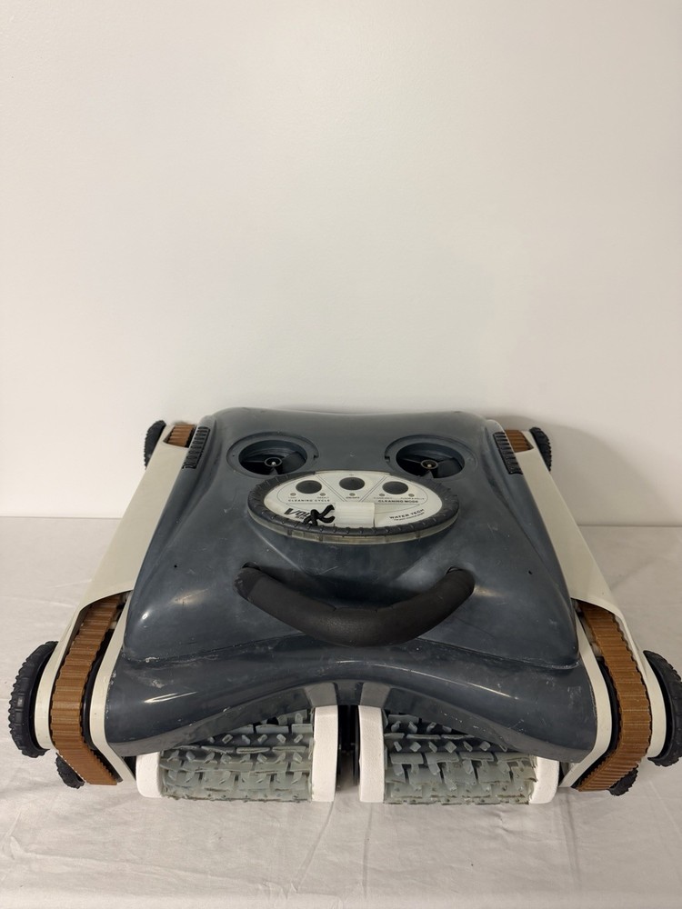 Water Tech Volt 550Li Cordless Robotic Pool Cleaner | Lithium | Tested & Working