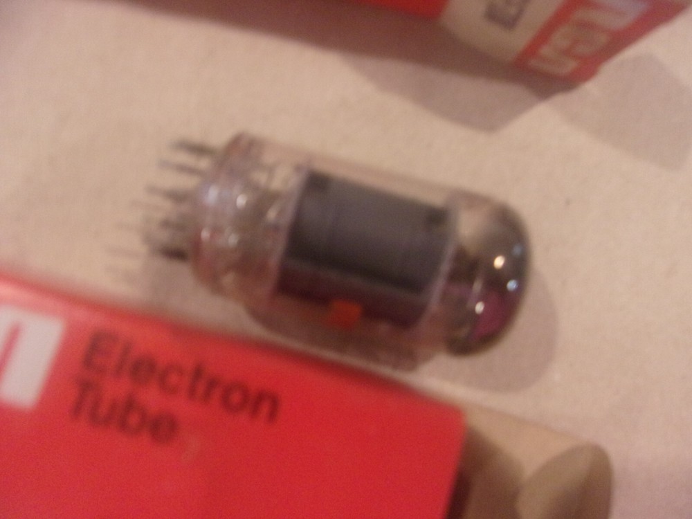 OEM VINTAGE ELECTRONIC TUBE  RCA  12AE10