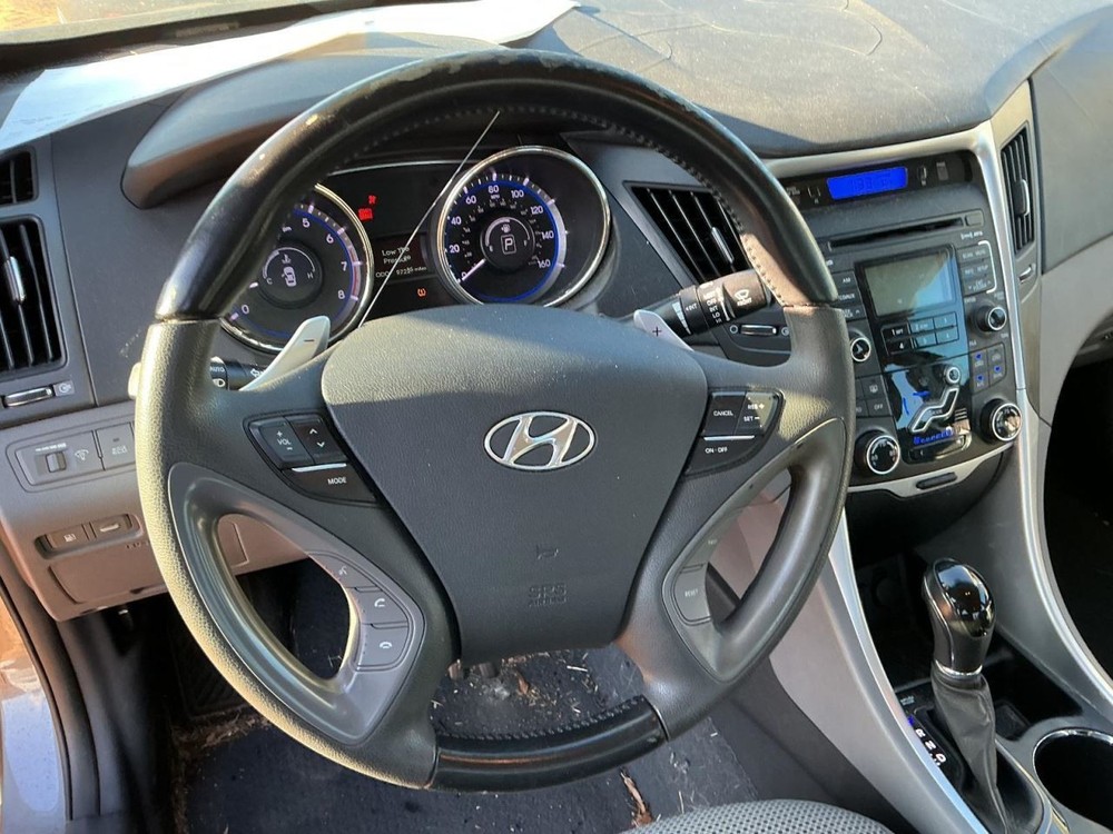SONATA 2011 Glove Box 4965850