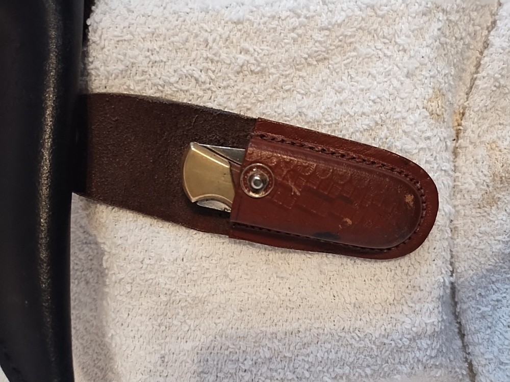 Pocket Knife w/ Sheath