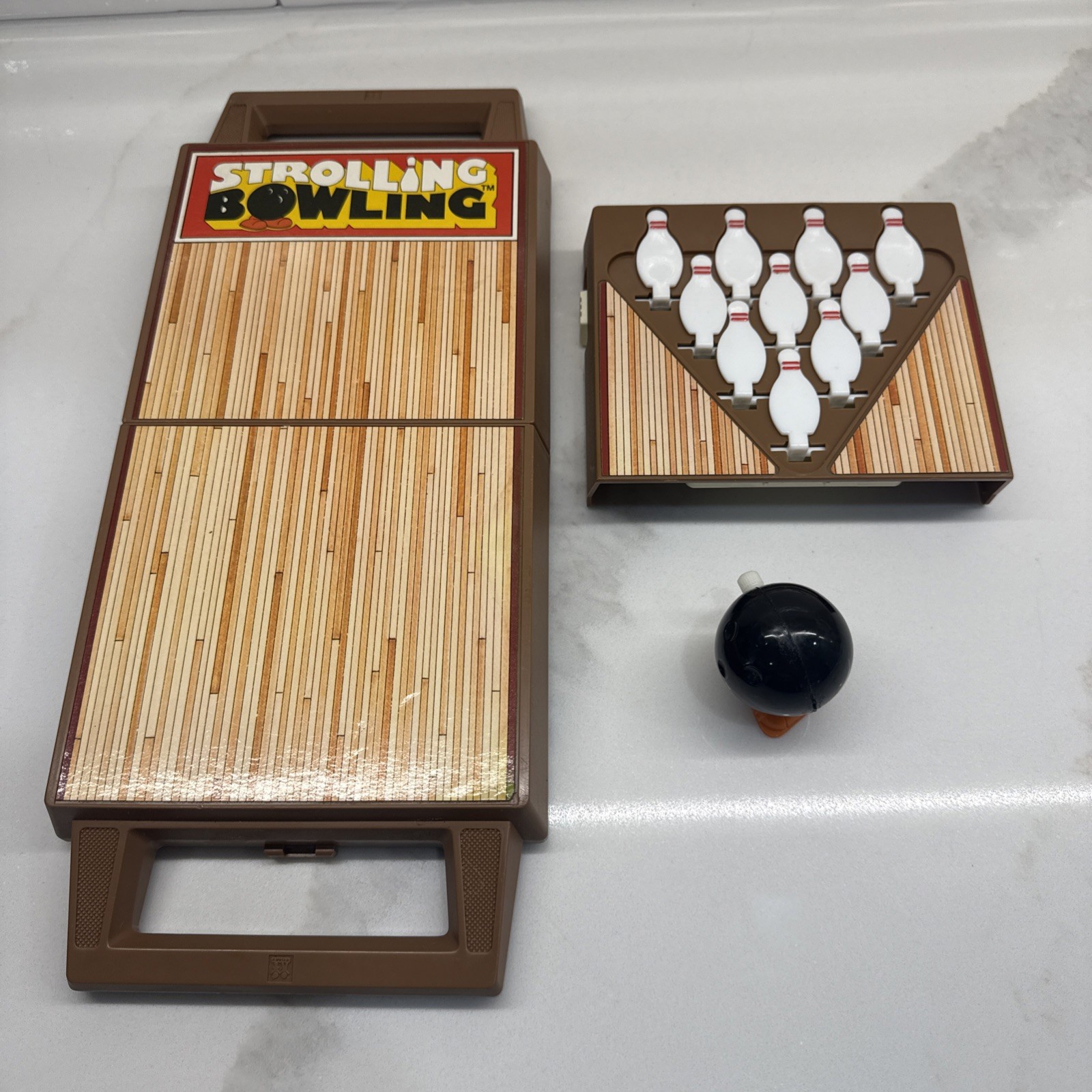 Vintage TOMY Strolling Bowling Wind Up Game Japan Tested Works Complete Toy