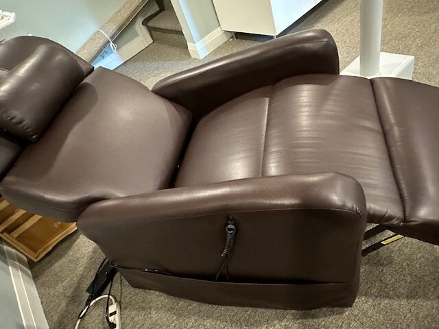 Relax The Back Zero Gravity Recliner chair