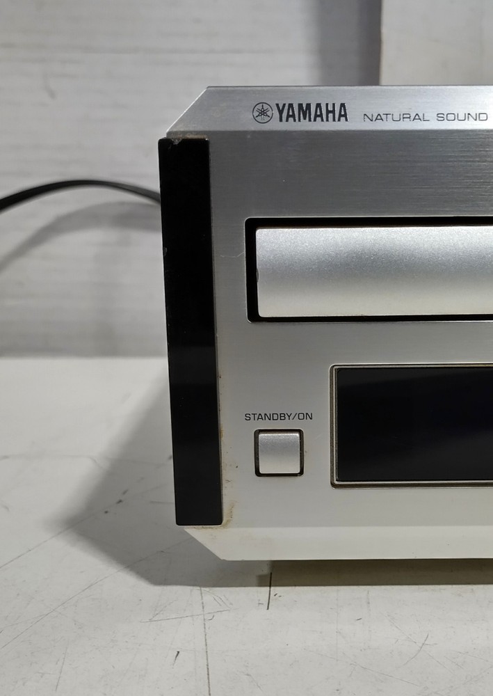 Yamaha CDX-E100 Single Disc Tray Compact Disc Vintage CD Player System