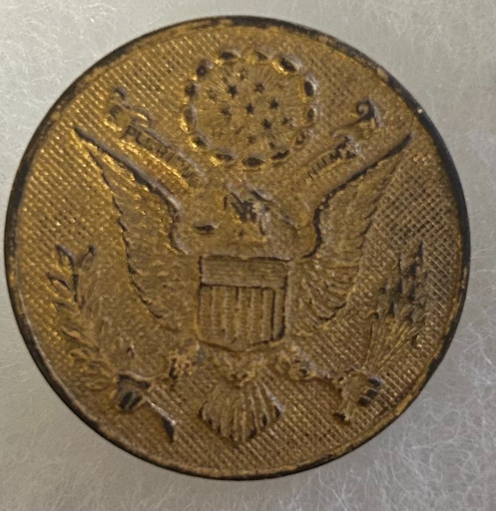 WWI-20s US Army NCO Cap Badge