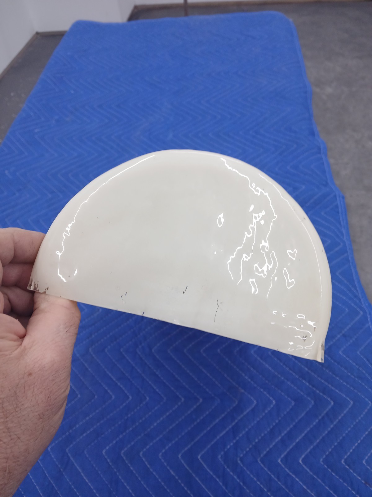 Vintage Eat It All Ice Cream Cone Plastic Advertising Lens Ships Free